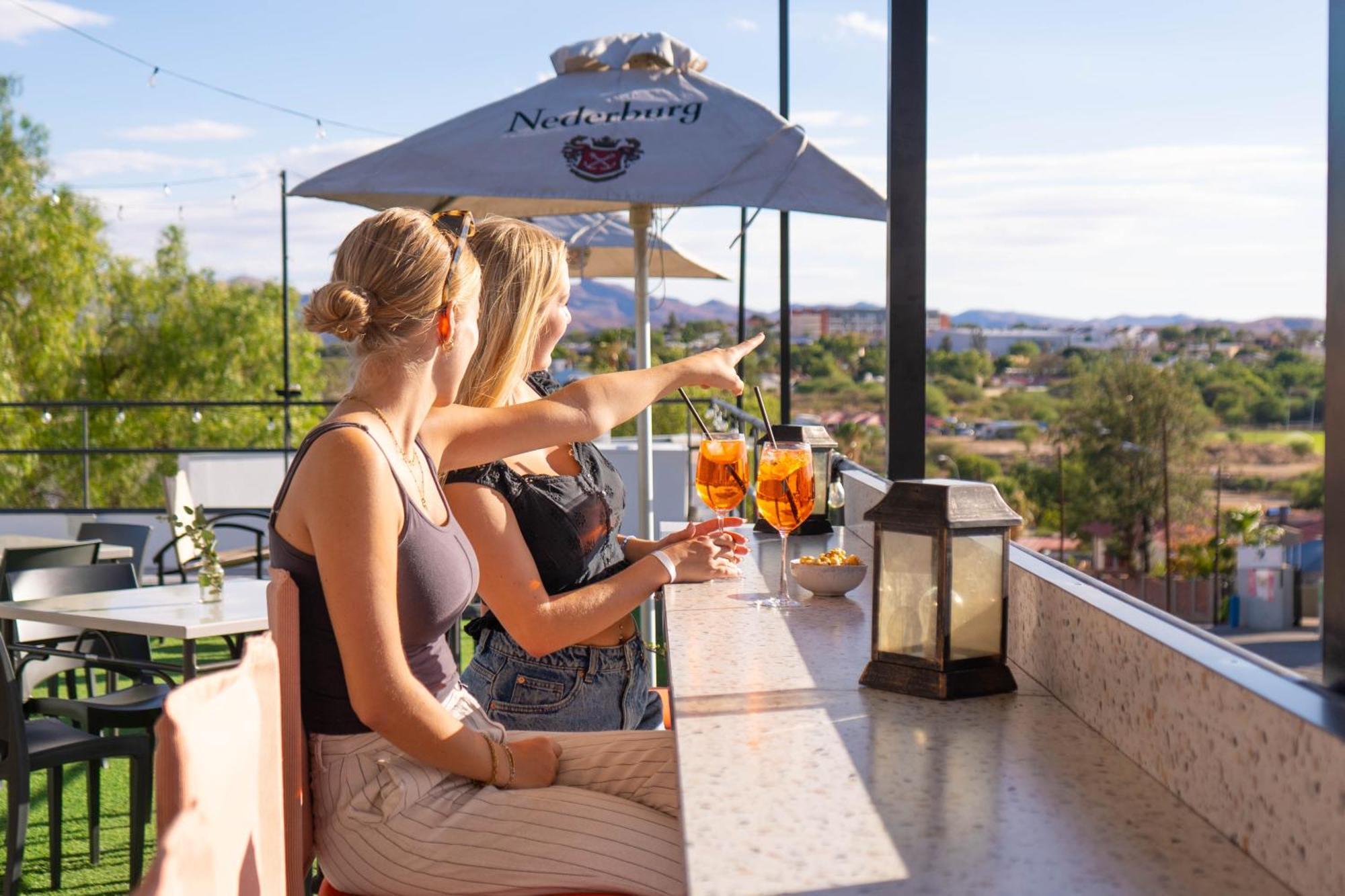 Tate Village Windhoek Exterior foto